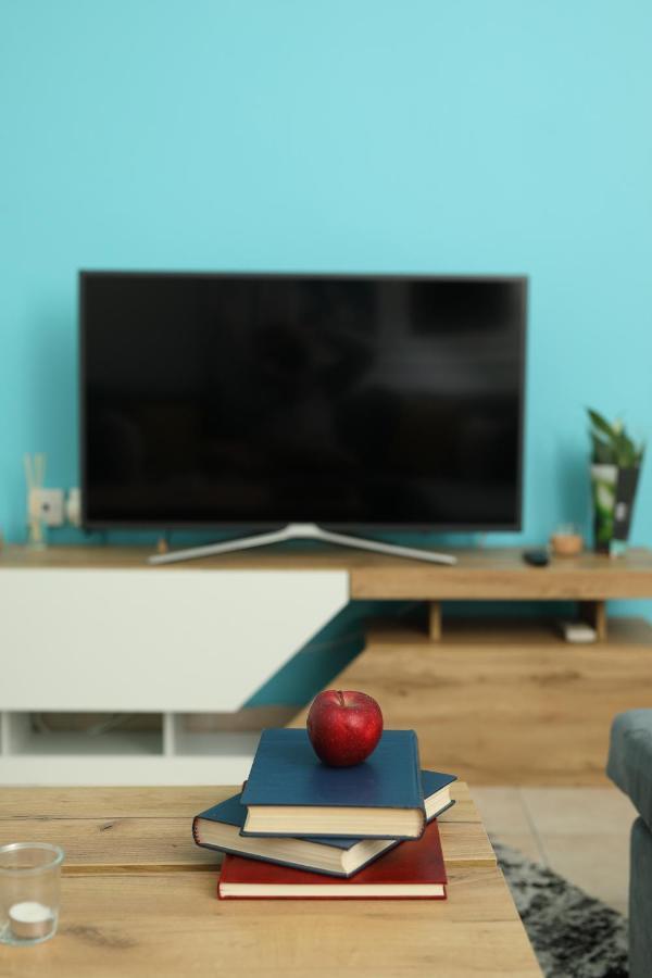 Nikea Apartment Near Piraeus Port And Metro St I Bagian luar foto