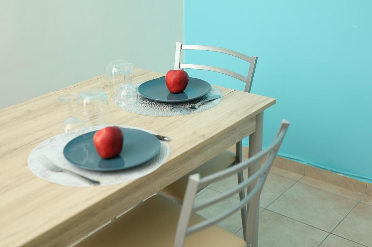 Nikea Apartment Near Piraeus Port And Metro St I Bagian luar foto