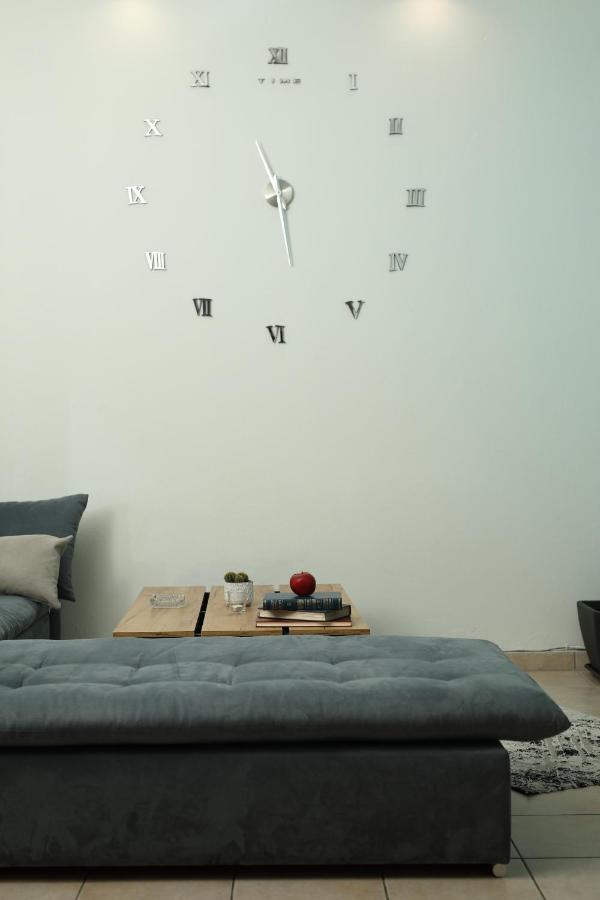 Nikea Apartment Near Piraeus Port And Metro St I Bagian luar foto